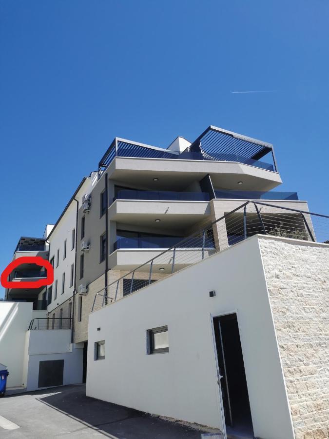 Black Pearl - Luxury Seaside App With Pool & Bbq, Istra Banjole Kültér fotó